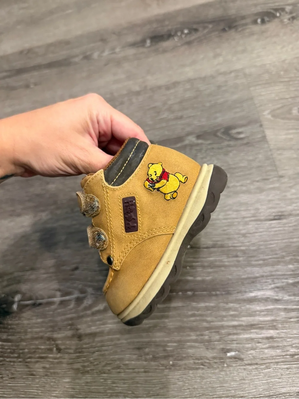 Vintage Y2K 90s Kids' Disney Pooh Bear boots shoes